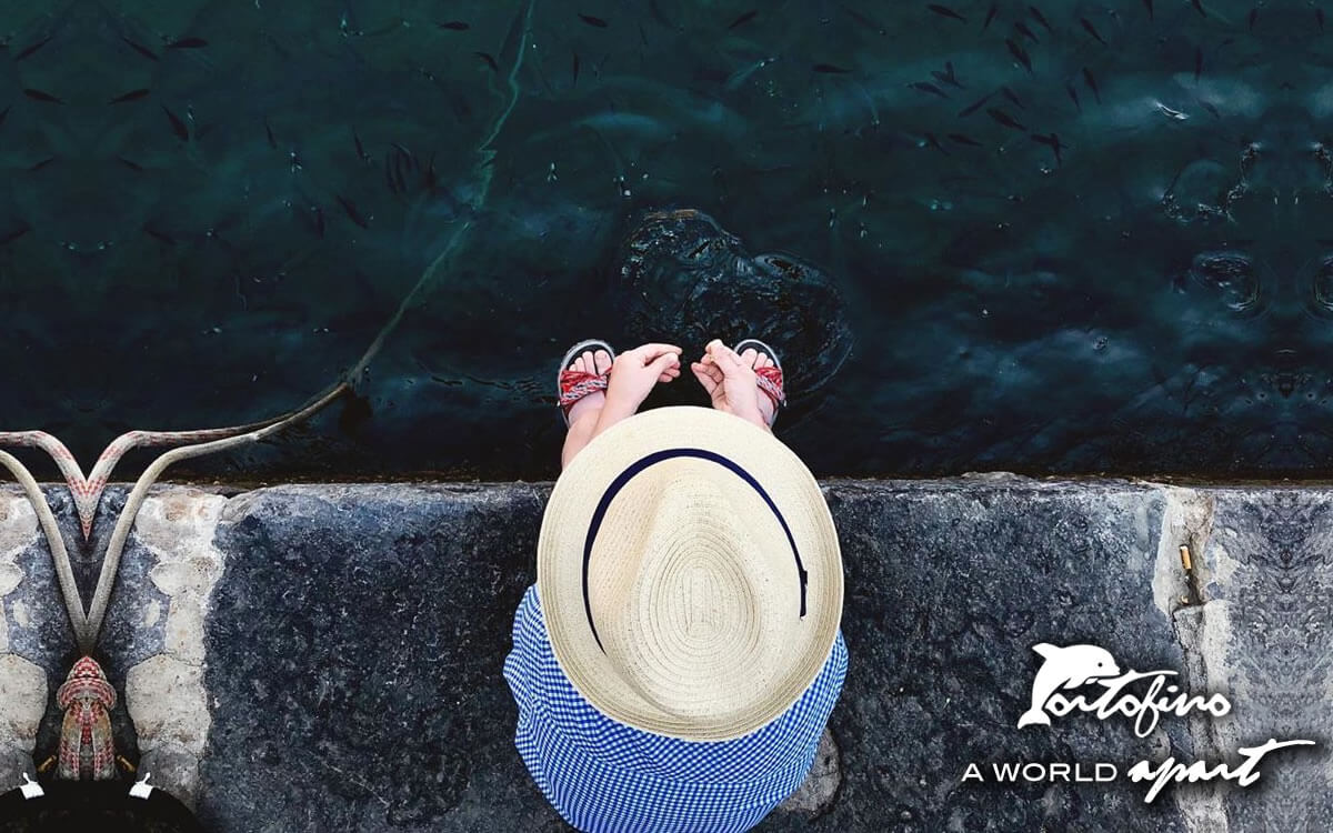 La magia di Molo Umberto I a Portofino dove sedersi e restare sereni