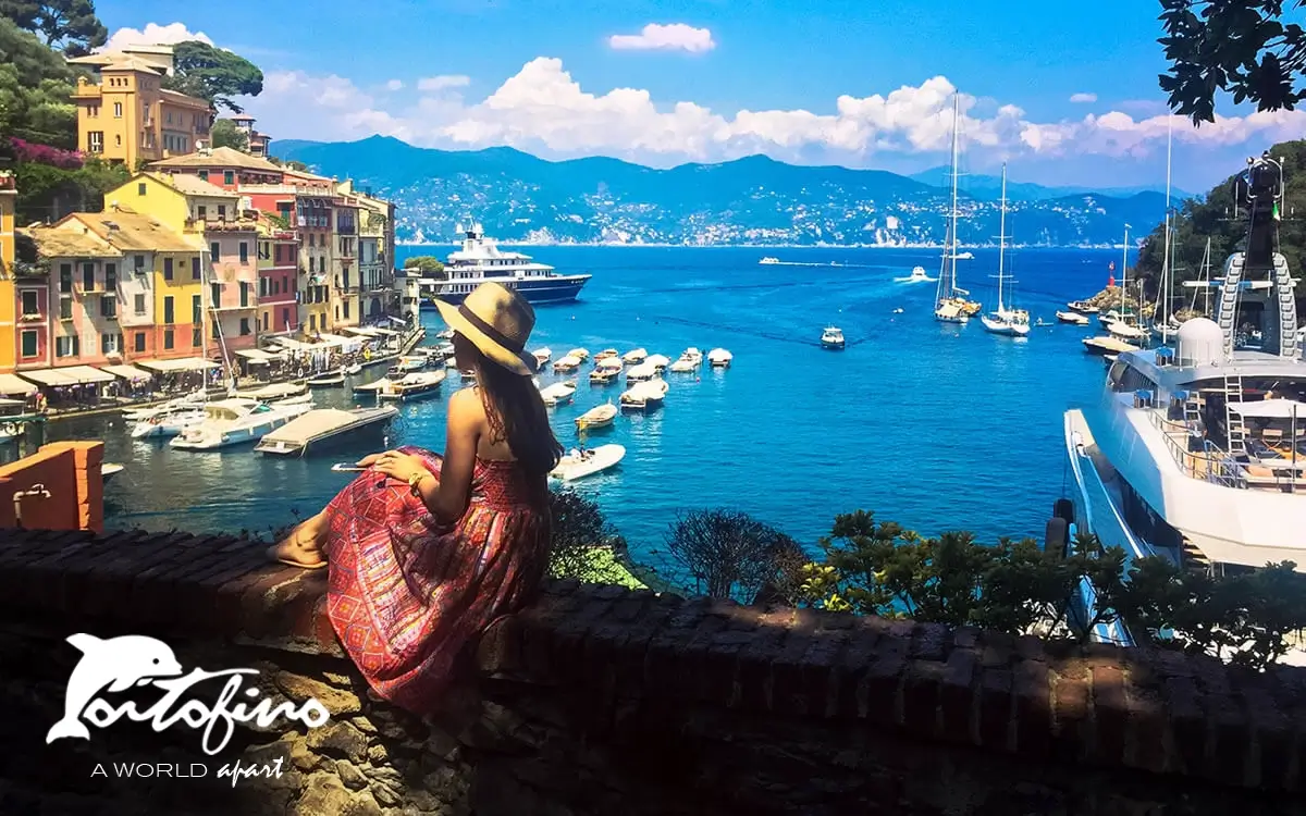 leysan-dreams-in-front-of-calata-marconi-in-portofino